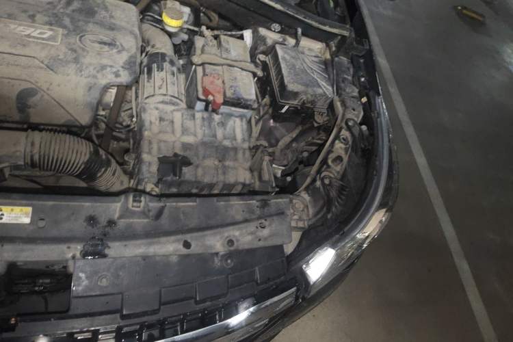 Used GAC Trumpchi GS4 2016 235T G-DCT Luxury Edition Engine Bay Left
