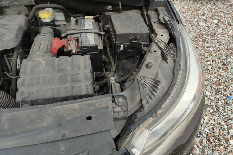 Used GAC Trumpchi GS4 2016 235T G-DCT Elite Edition Engine Bay Left