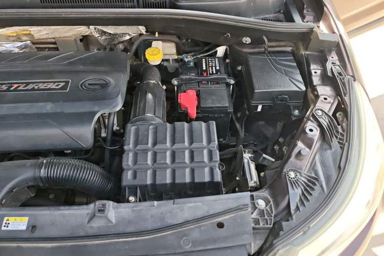Used GAC Trumpchi GS4 2016 235T Manual Luxury Edition Engine Bay Left
