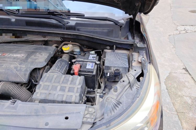 Used GAC Trumpchi GS4 2016 235T G-DCT Luxury Edition Engine Bay Left