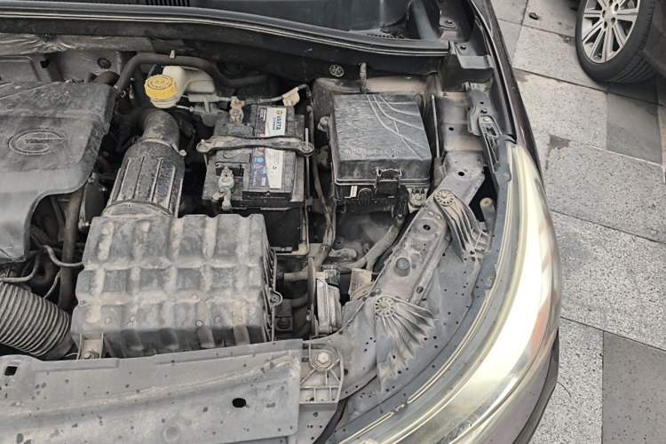 Used GAC Trumpchi GS4 2016 235T G-DCT Luxury Edition Engine Bay Left