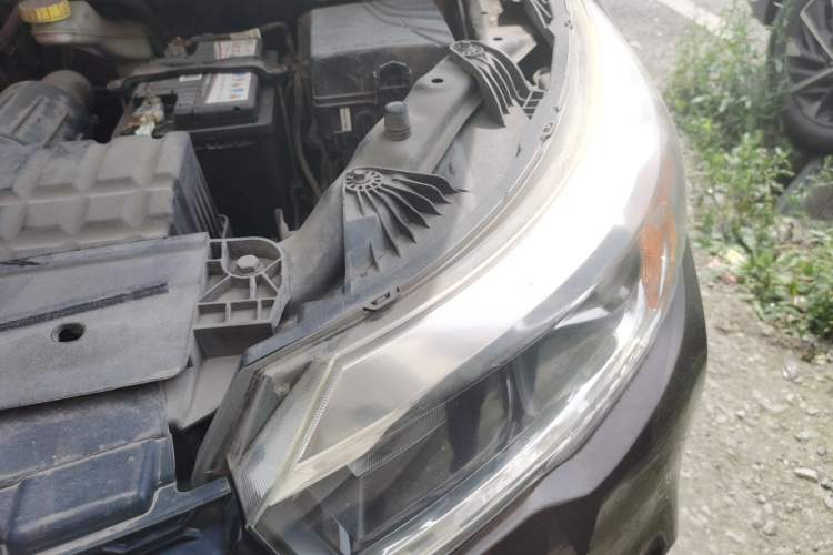 Used GAC Trumpchi GS4 2016 235T Manual Luxury Edition Engine Bay Left