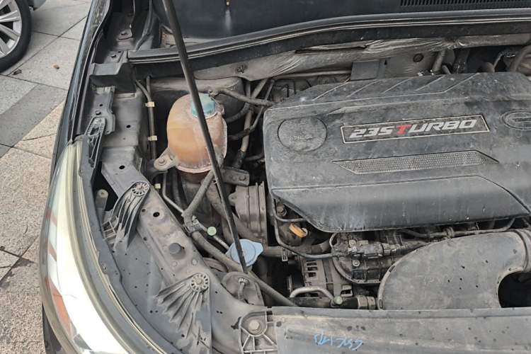Used GAC Trumpchi GS4 2016 235T G-DCT Luxury Edition Engine Bay Right