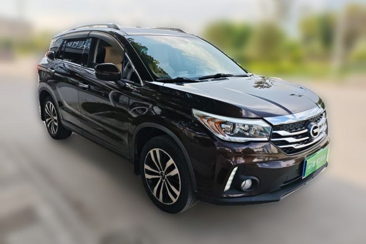 Used GAC Trumpchi GS4 2016 235T Manual Luxury Edition Front Right 45 Deg