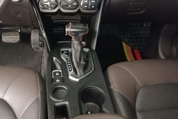 Used GAC Trumpchi GS4 2016 235T G-DCT Elite Edition Gear Lever