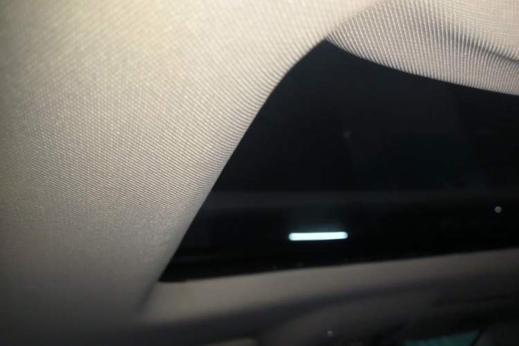 Used GAC Trumpchi GS4 2016 235T G-DCT Luxury Edition Headliner