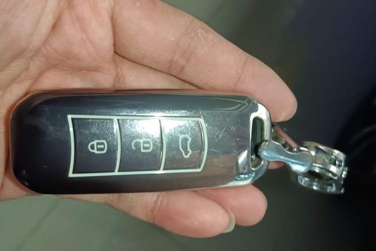 Used GAC Trumpchi GS4 2016 235T G-DCT Elite Edition Interior 1