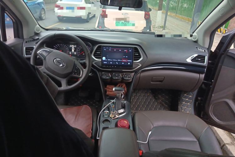Used GAC Trumpchi GS4 2016 235T G-DCT Elite Edition Interior 2