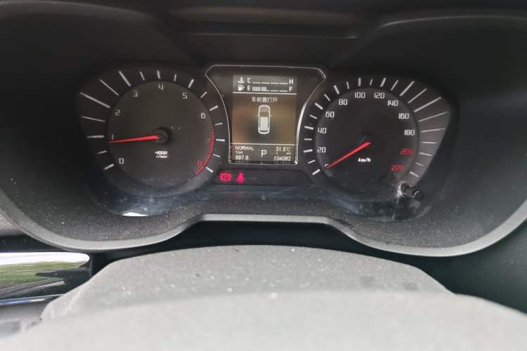 Used GAC Trumpchi GS4 2016 235T G-DCT Luxury Edition Odometer Close Up