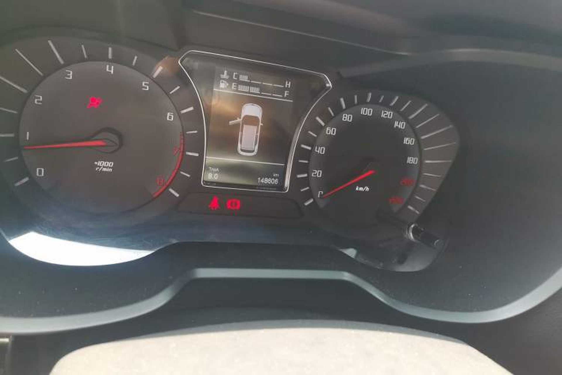 Used GAC Trumpchi GS4 2016 235T Manual Luxury Edition Odometer Close Up
