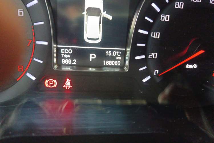 Used GAC Trumpchi GS4 2016 235T G-DCT Elite Edition Odometer Close Up