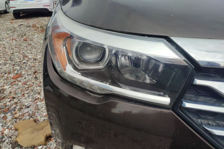 Used GAC Trumpchi GS4 2016 235T G-DCT Elite Edition Right Front Headlight