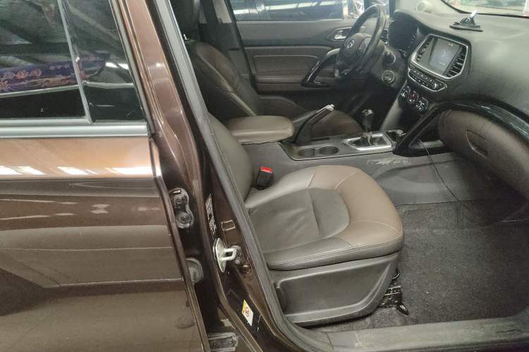 Used GAC Trumpchi GS4 2016 235T Manual Luxury Edition Right Front Seat
