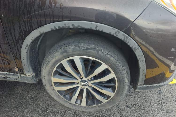 Used GAC Trumpchi GS4 2016 235T Manual Luxury Edition Right Front Wheel Hub