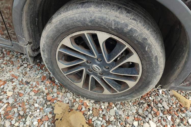 Used GAC Trumpchi GS4 2016 235T G-DCT Elite Edition Right Front Wheel Hub
