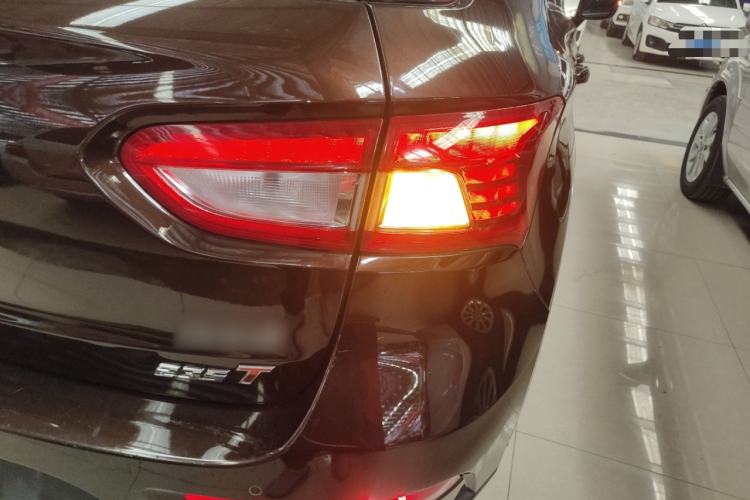 Used GAC Trumpchi GS4 2016 235T Manual Luxury Edition Right Rear Taillight