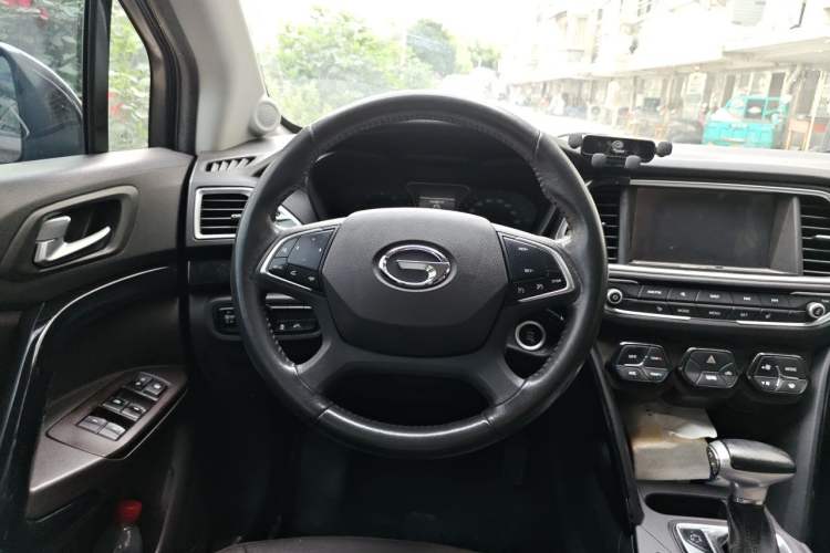 Used GAC Trumpchi GS4 2016 235T G-DCT Luxury Edition Steering Wheel