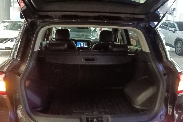 Used GAC Trumpchi GS4 2016 235T G-DCT Elite Edition Trunk