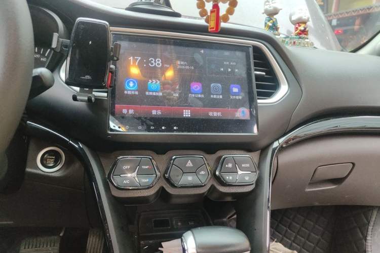 Used GAC Trumpchi GS4 2016 235T G-DCT Elite Edition Audio And AC Panel