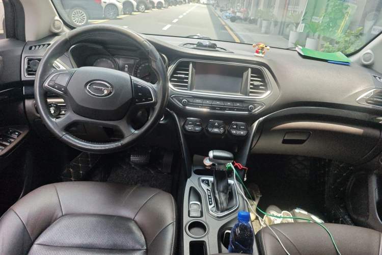 Used GAC Trumpchi GS4 2016 235T G-DCT Luxury Edition Center Console