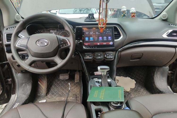 Used GAC Trumpchi GS4 2016 235T G-DCT Elite Edition Center Console