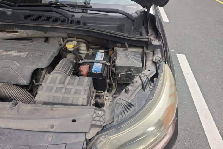 Used GAC Trumpchi GS4 2016 235T G-DCT Luxury Edition Engine Bay Left