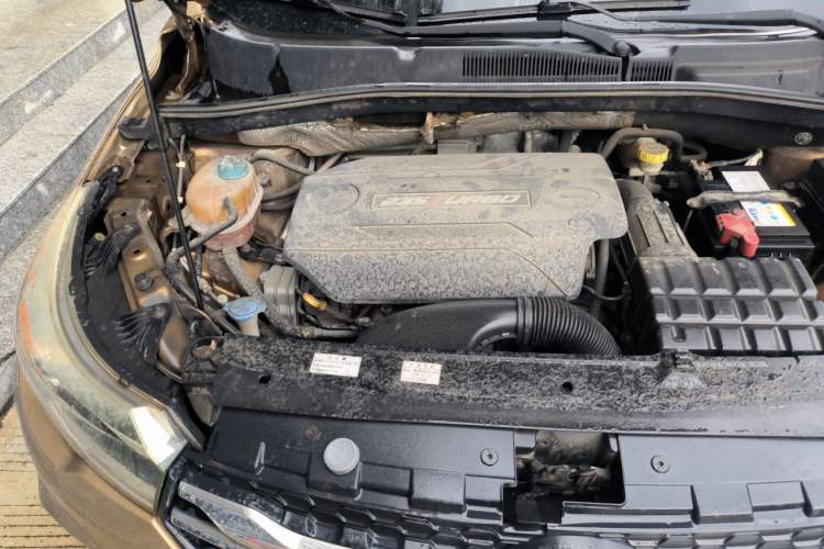 Used GAC Trumpchi GS4 2016 235T G-DCT Luxury Edition Engine Bay Right