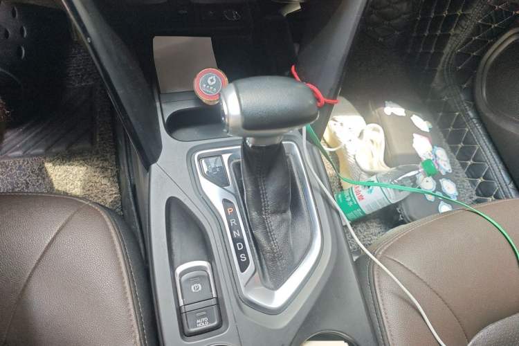 Used GAC Trumpchi GS4 2016 235T G-DCT Luxury Edition Gear Lever