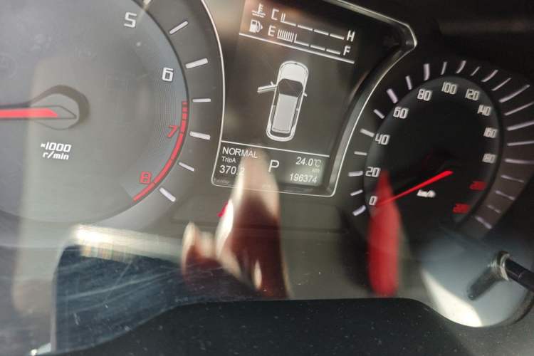 Used GAC Trumpchi GS4 2016 235T G-DCT Luxury Edition Odometer Close Up