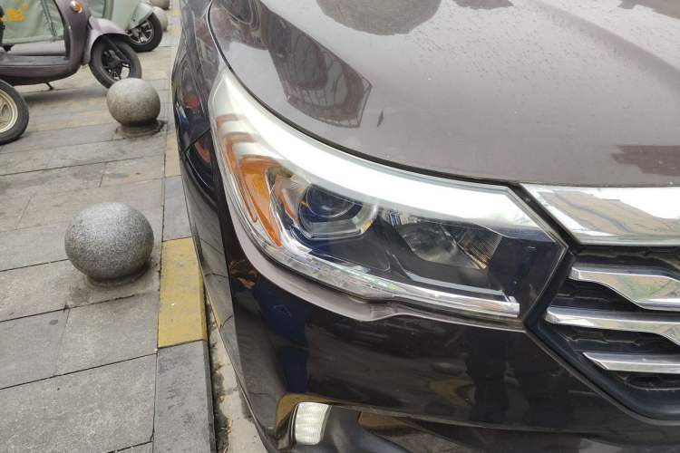 Used GAC Trumpchi GS4 2016 235T G-DCT Elite Edition Right Front Headlight