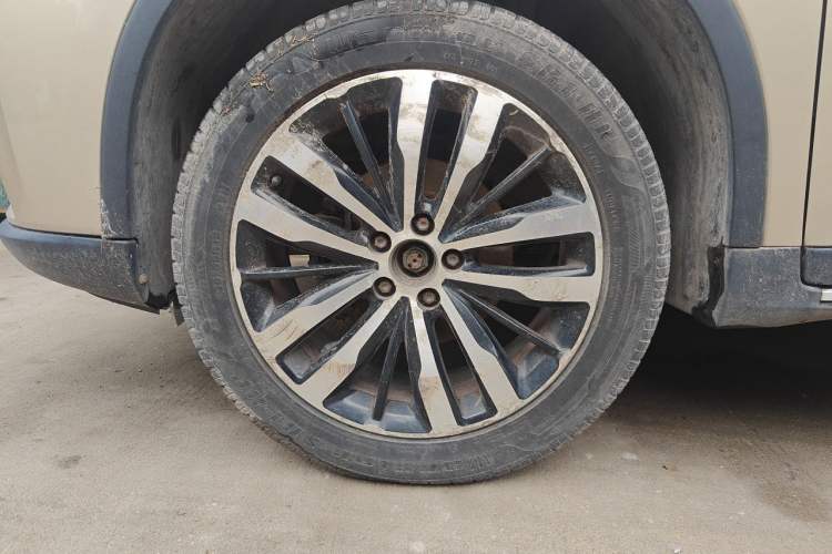 Used GAC Trumpchi GS4 2016 235T Manual Luxury Edition Right Front Wheel Hub