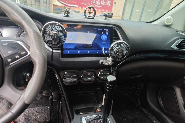 Used GAC Trumpchi GS4 2016 235T Manual Luxury Edition Audio And AC Panel