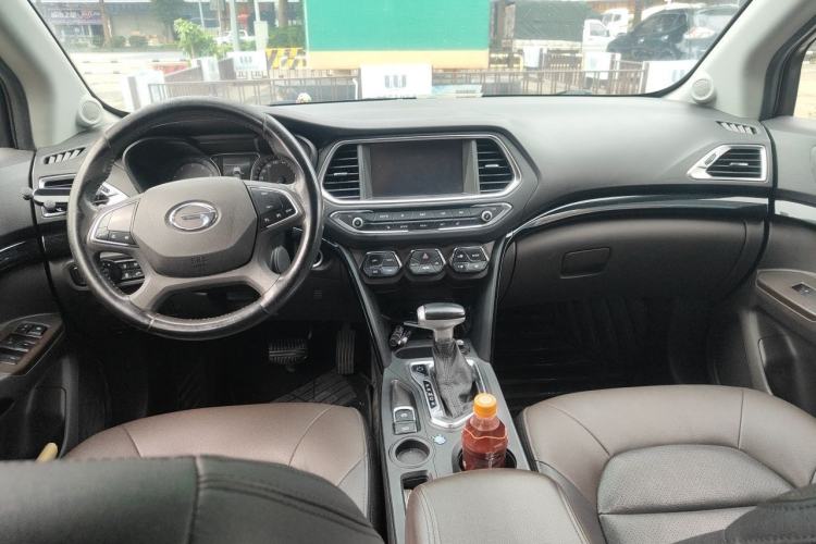 Used GAC Trumpchi GS4 2016 235T G-DCT Premium Edition Center Console