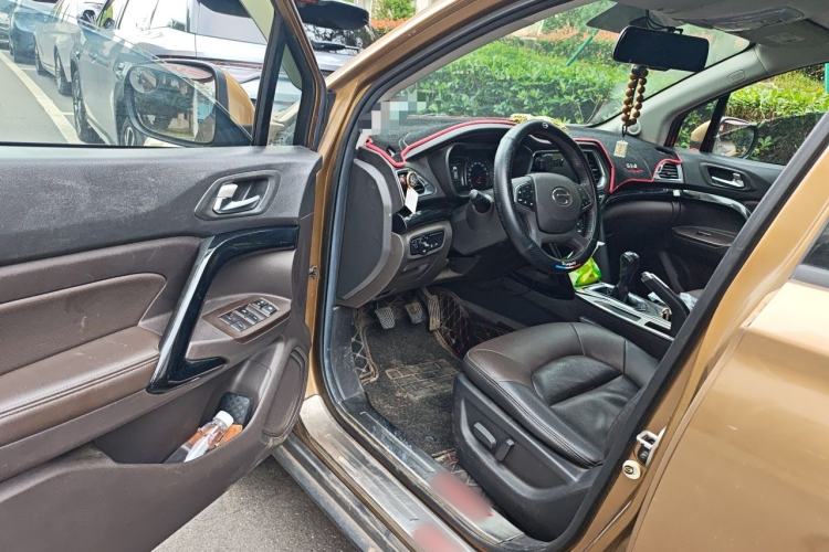 Used GAC Trumpchi GS4 2016 235T Manual Luxury Edition Driver Seat