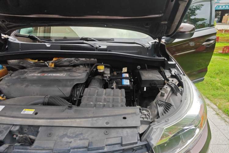 Used GAC Trumpchi GS4 2016 235T Manual Luxury Edition Engine Bay Left