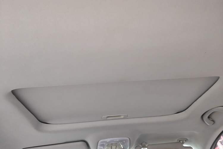 Used GAC Trumpchi GS4 2016 235T G-DCT Elite Edition Headliner