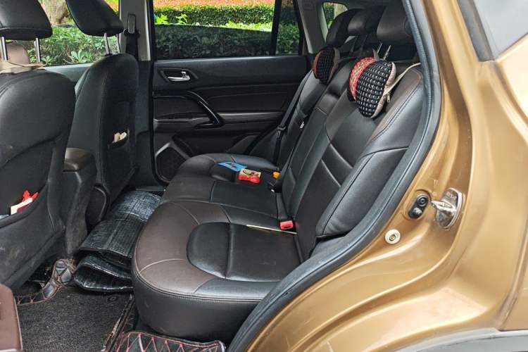 Used GAC Trumpchi GS4 2016 235T Manual Luxury Edition Left Rear Seat