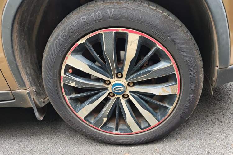 Used GAC Trumpchi GS4 2016 235T Manual Luxury Edition Right Front Wheel Hub