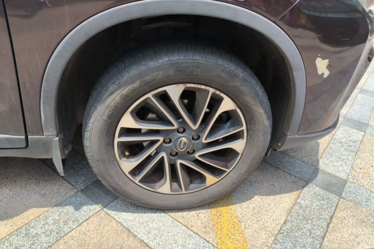 Used GAC Trumpchi GS4 2016 235T G-DCT Elite Edition Right Front Wheel Hub