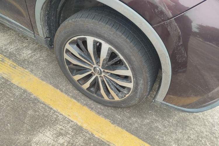 Used GAC Trumpchi GS4 2016 235T G-DCT Premium Edition Right Front Wheel Hub