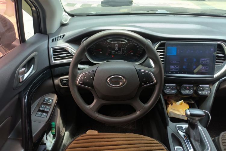 Used GAC Trumpchi GS4 2016 235T G-DCT Elite Edition Steering Wheel