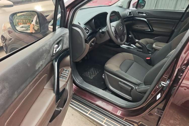 Used GAC Trumpchi GS4 2016 235T Manual Comfort Edition Driver Seat