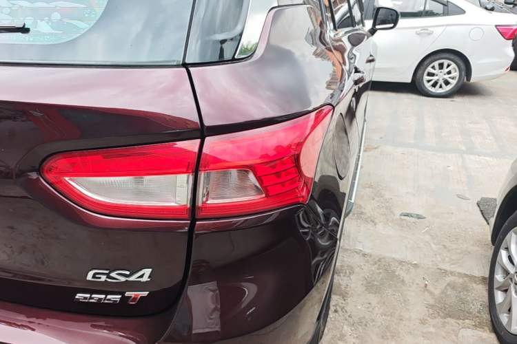 Used GAC Trumpchi GS4 2016 235T Manual Comfort Edition Exterior 3