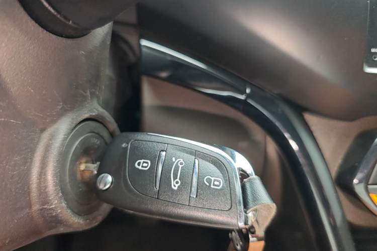 Used GAC Trumpchi GS4 2016 235T Manual Comfort Edition Interior 1