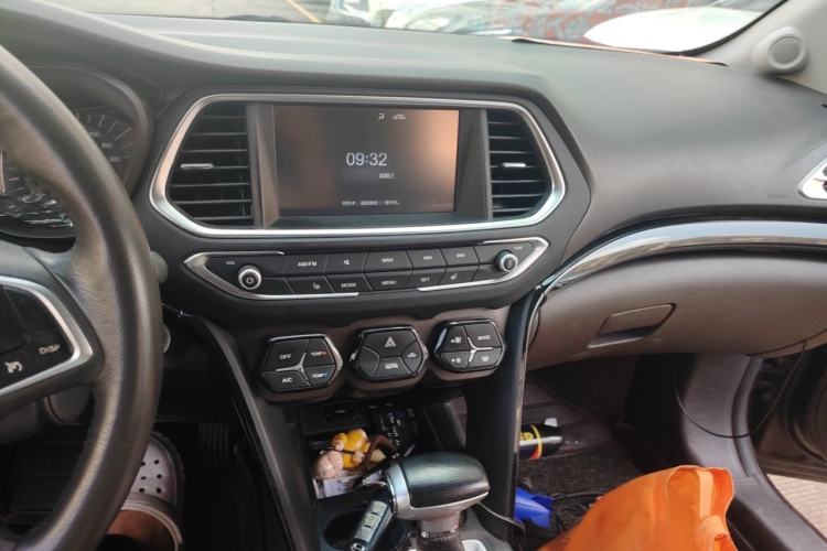 Used GAC Trumpchi GS4 2016 235T G-DCT Luxury Edition Audio And AC Panel