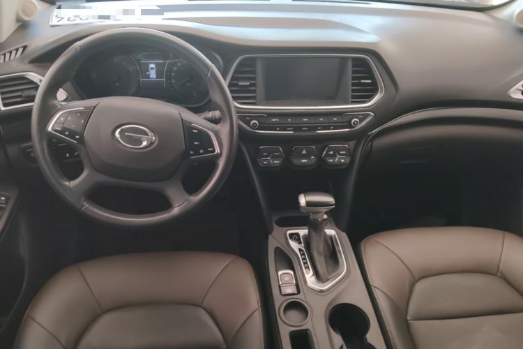 Used GAC Trumpchi GS4 2016 235T G-DCT Luxury Edition Center Console