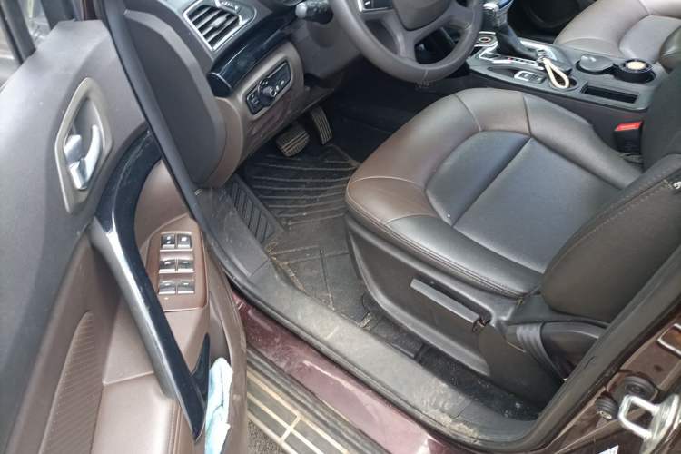 Used GAC Trumpchi GS4 2016 235T G-DCT Elite Edition Driver Seat