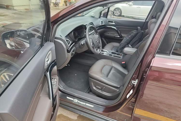 Used GAC Trumpchi GS4 2016 235T G-DCT Luxury Edition Driver Seat