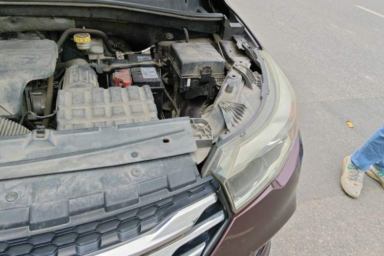 Used GAC Trumpchi GS4 2016 235T G-DCT Luxury Edition Engine Bay Left