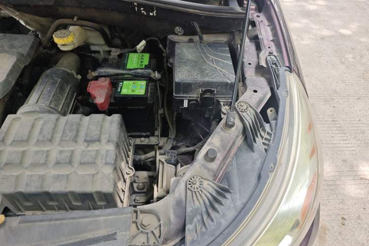 Used GAC Trumpchi GS4 2016 235T G-DCT Luxury Edition Engine Bay Left